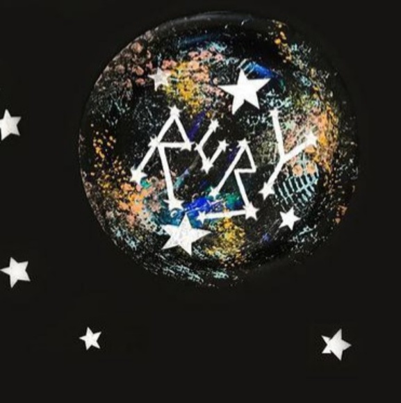 Meet your Posher, Ruby - Picture 1 of 1